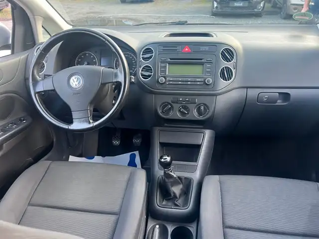 Volkswagen Golf view 8