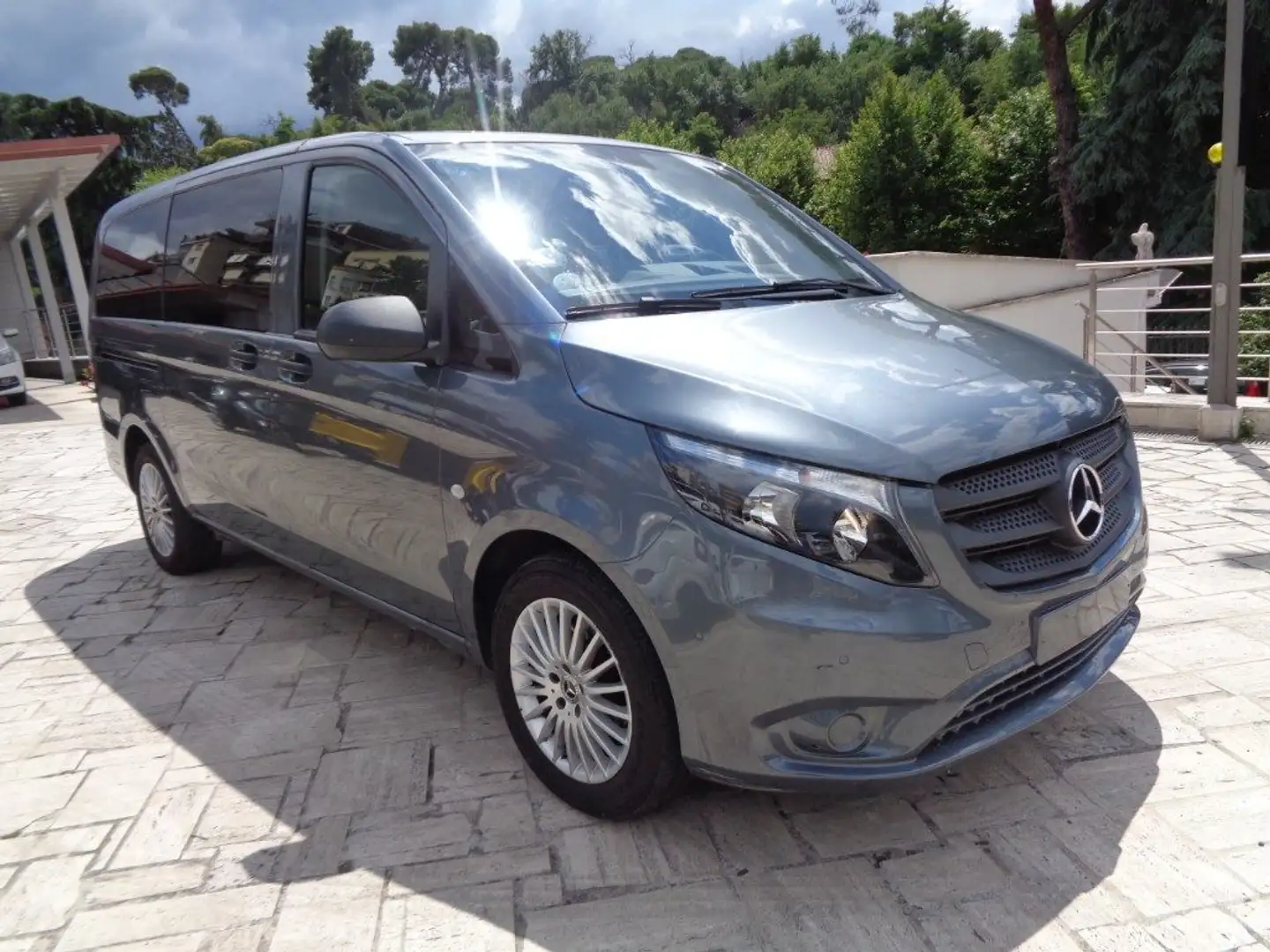 Mercedes-Benz Vito 2.2 114 CDI TOURER PRO LONG AUTOM 9P PDC"17 ITALIA Grigio - 1