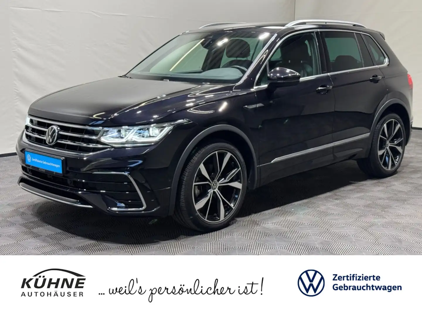 Volkswagen Tiguan R-Line 1.5 TSI DSG | MATRIX NAVI KAMERA Zwart - 1