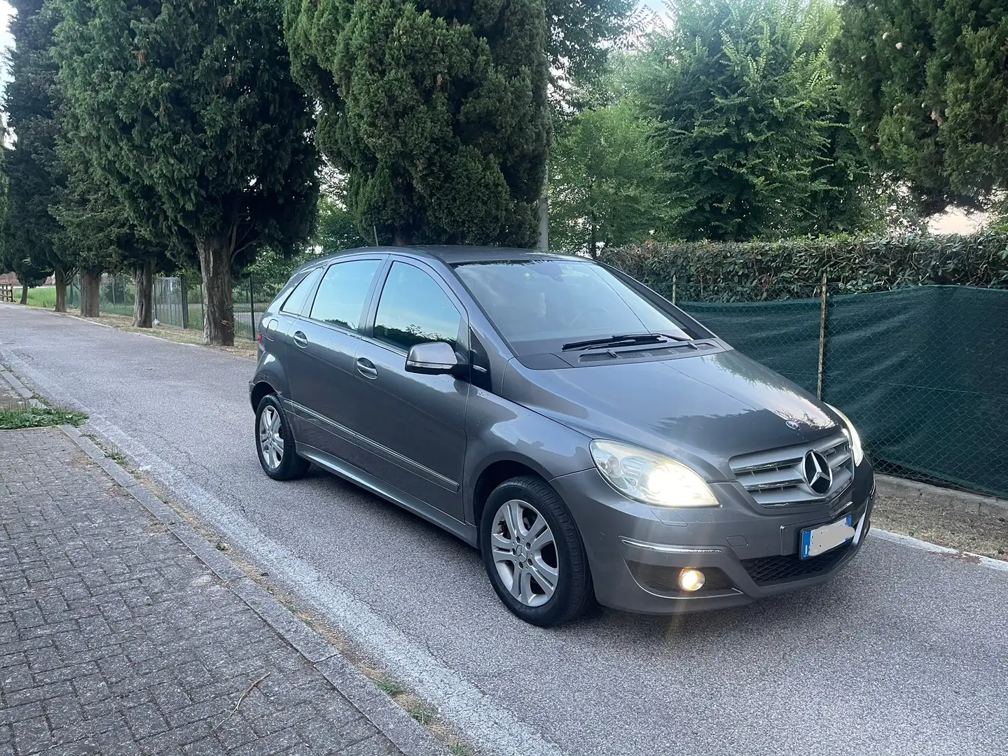 Mercedes-Benz B 180 (170) ngt be - 1