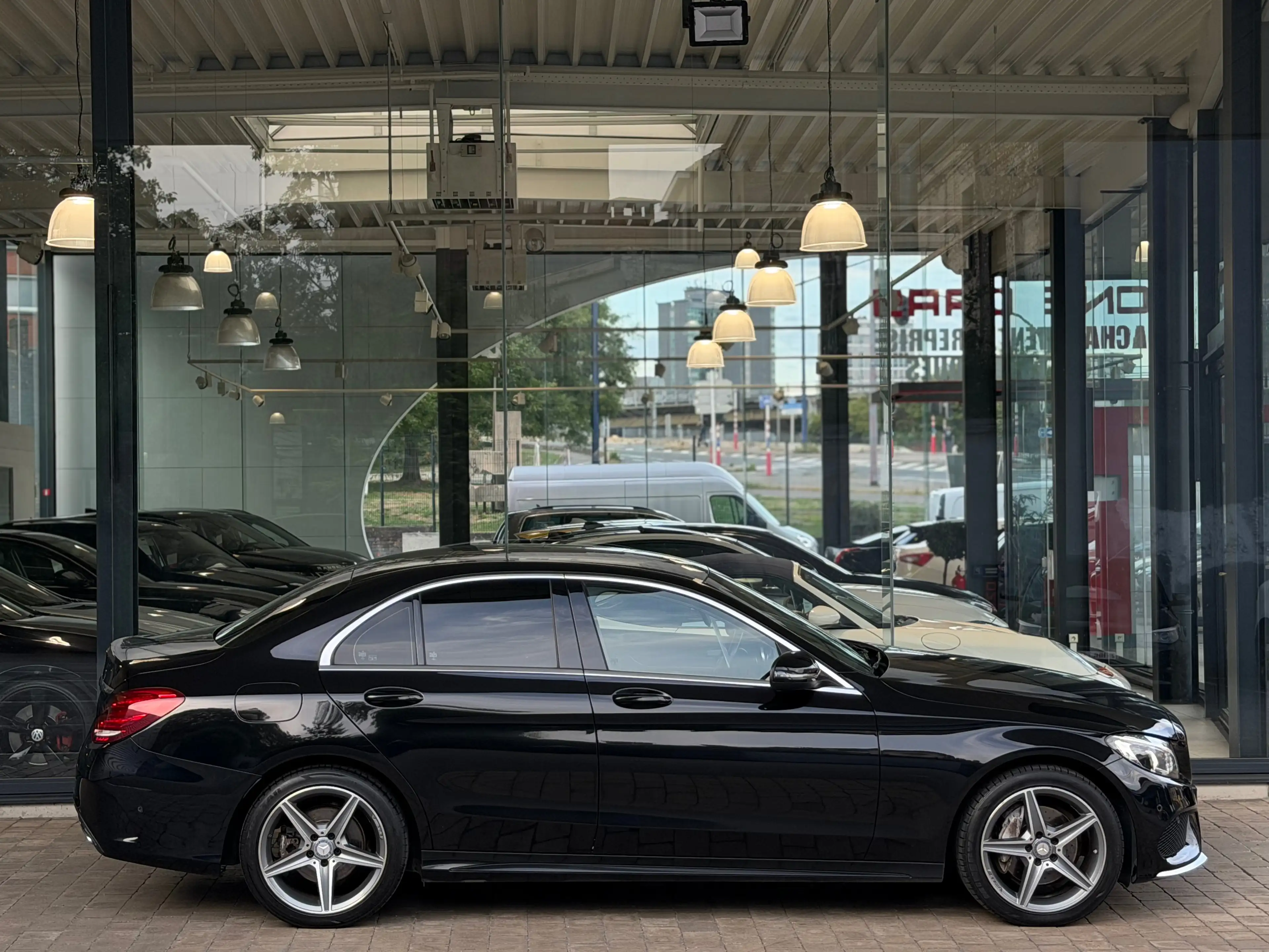 Mercedes-Benz C 180 d "PACK AMG" BIXENON-GPS-CUIR-JA18P-GAR 1AN — photo 8
