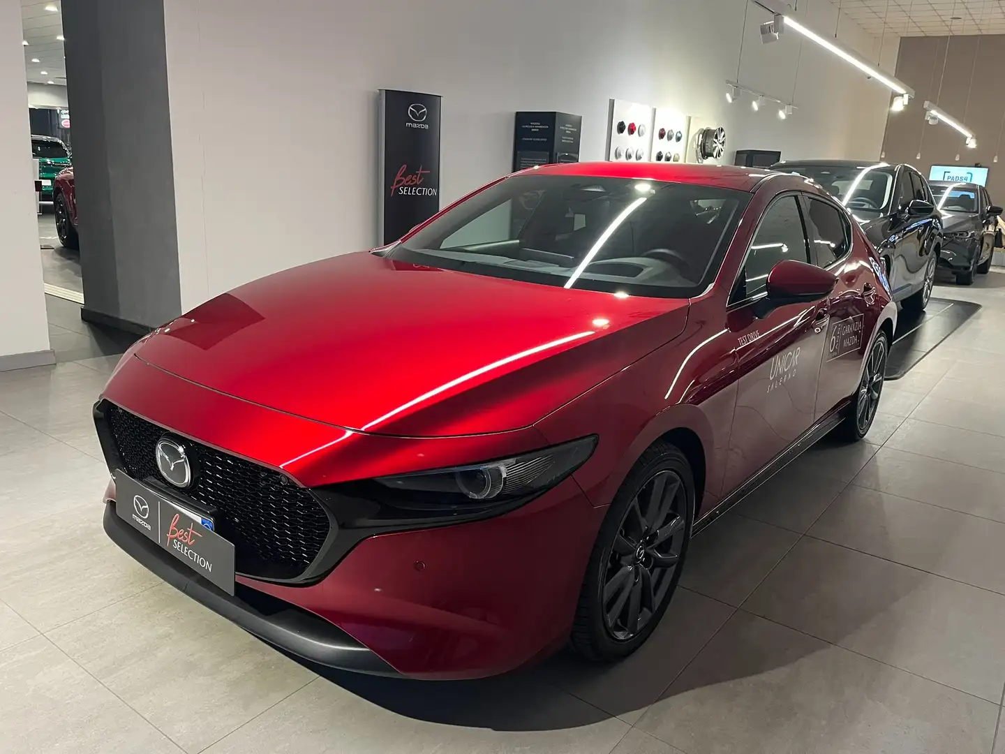 Mazda 3 3 5p 2.0 m-hybrid Exclusive Line Driver Assist. Rood - 1