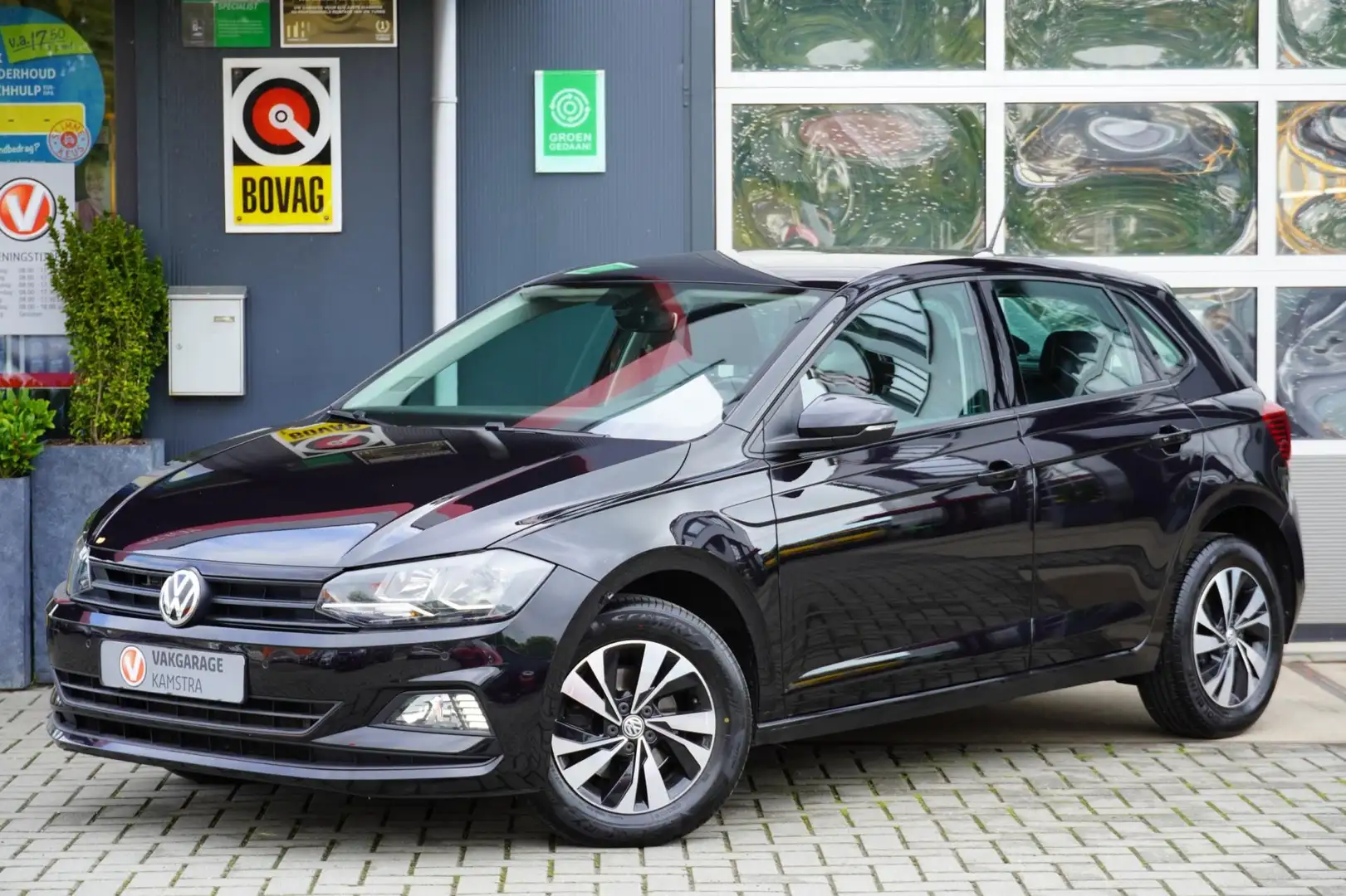 Volkswagen Polo 1.6 TDI Comfortline Business DAB/Navi/PDC/LM Zwart - 2