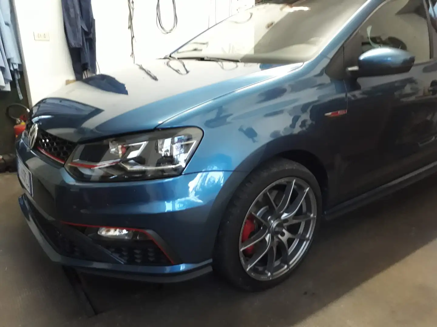Volkswagen Polo GTI Polo V 2014 5p 1.8 bm Modrá - 1