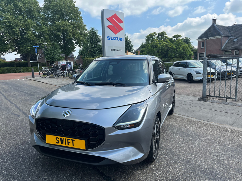 Suzuki Swift 1.2 Style Smart Hybrid AUTOMAAT // SLECHTS 3000 KM — photo 3