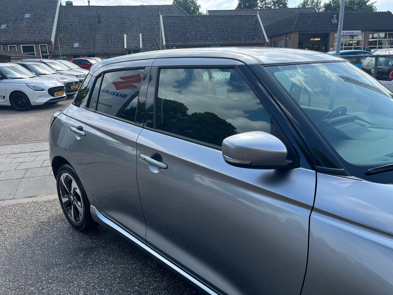 Suzuki Swift 1.2 Style Smart Hybrid AUTOMAAT // SLECHTS 3000 KM — photo 7