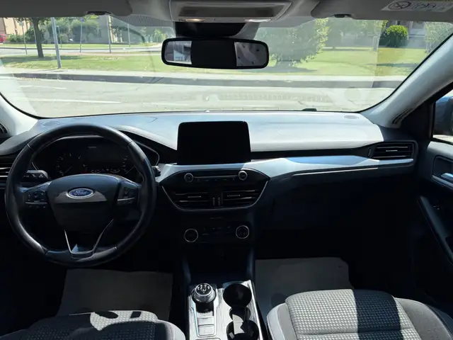 Ford Focus view 7