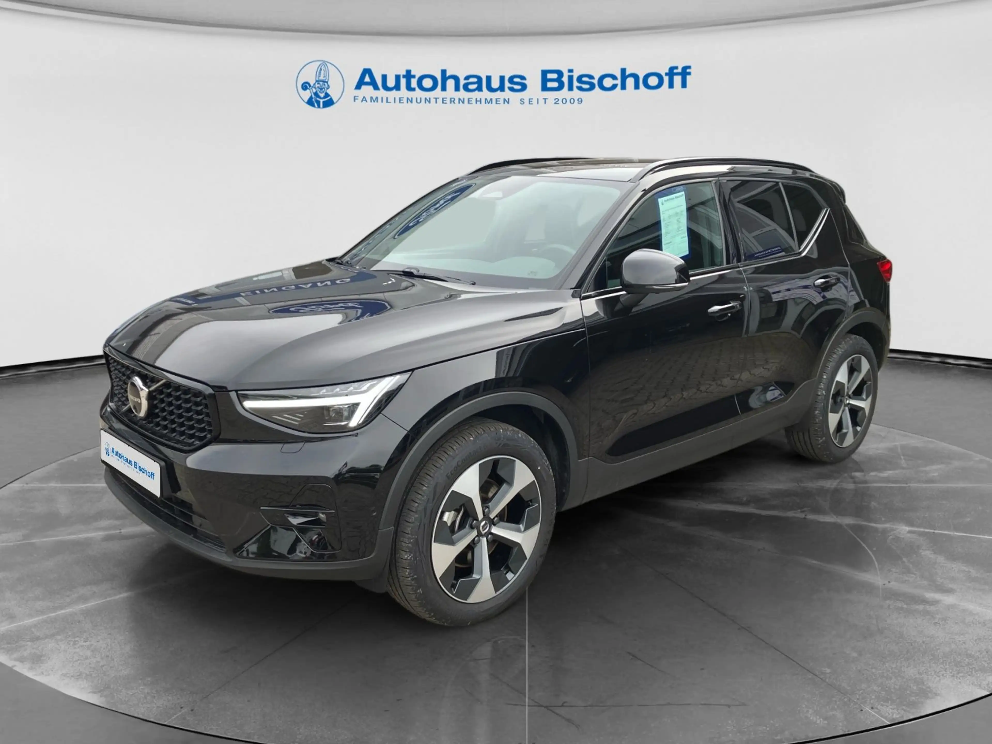 Volvo XC40 Volvo XC 40 Plus Dark , B3 Mild-Hybrid, Ben