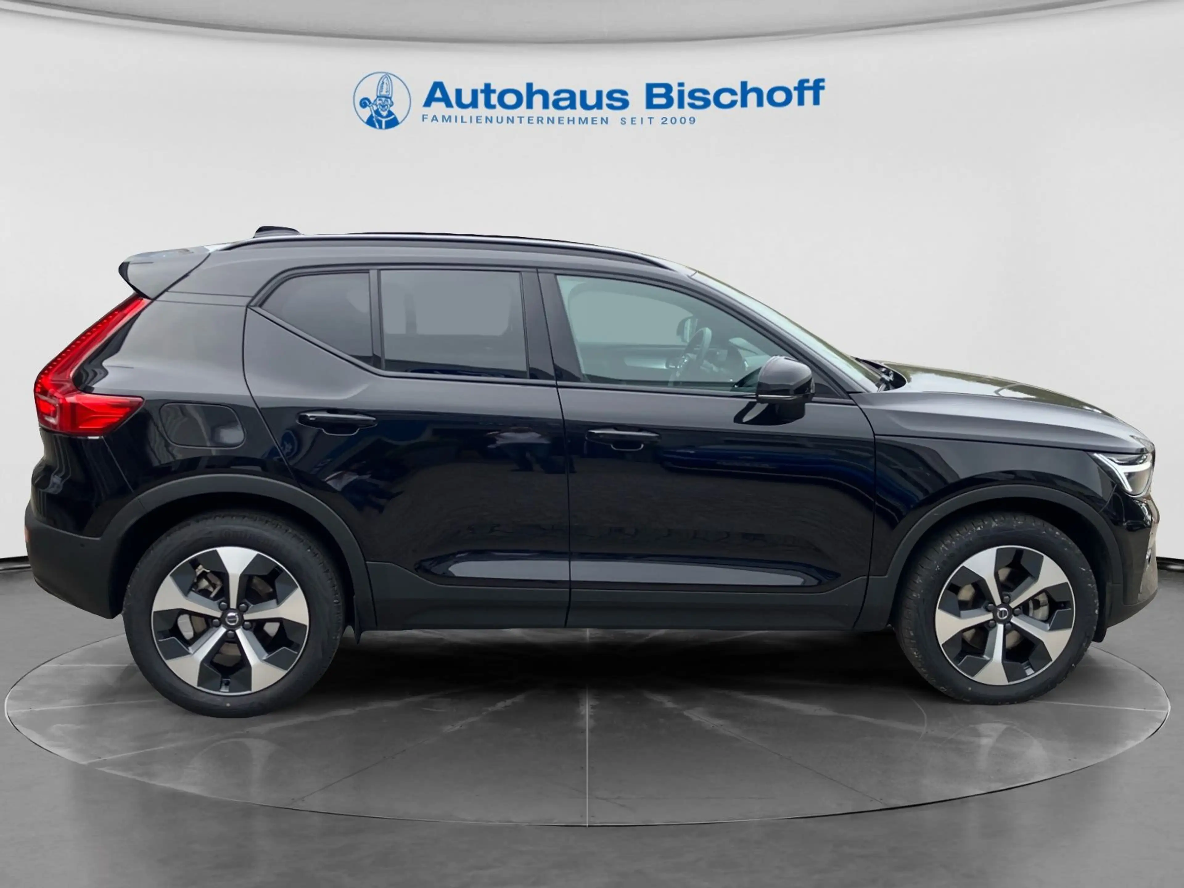 Volvo XC40 Volvo XC 40 Plus Dark , B3 Mild-Hybrid, Ben — photo 5