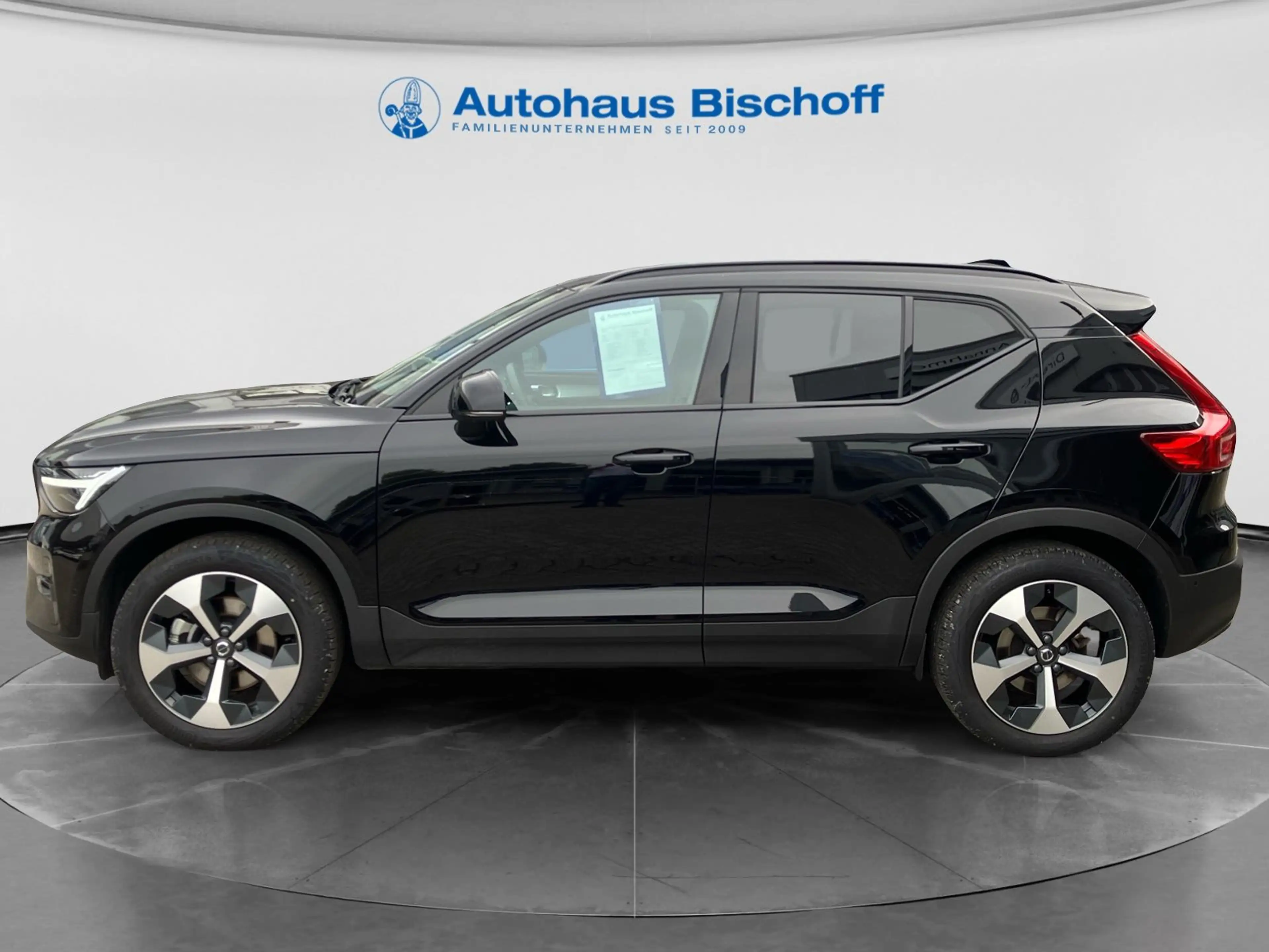 Volvo XC40 Volvo XC 40 Plus Dark , B3 Mild-Hybrid, Ben — photo 9