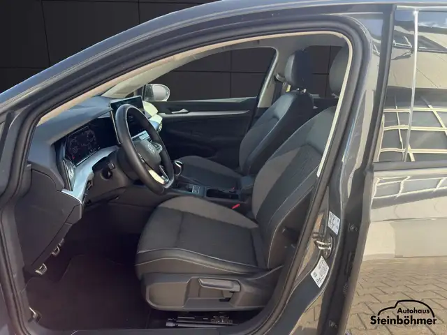 Volkswagen Golf view 15