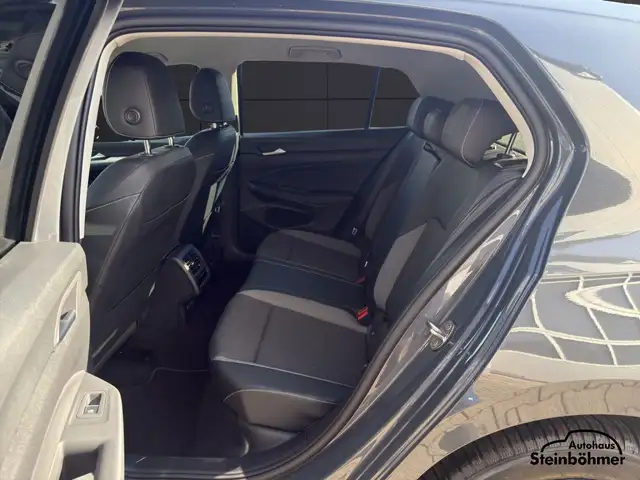 Volkswagen Golf view 14