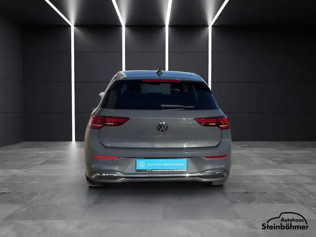 Volkswagen Golf view 5