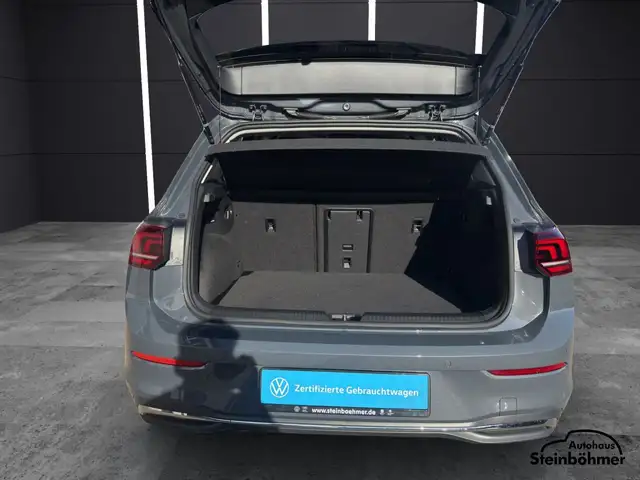 Volkswagen Golf view 6