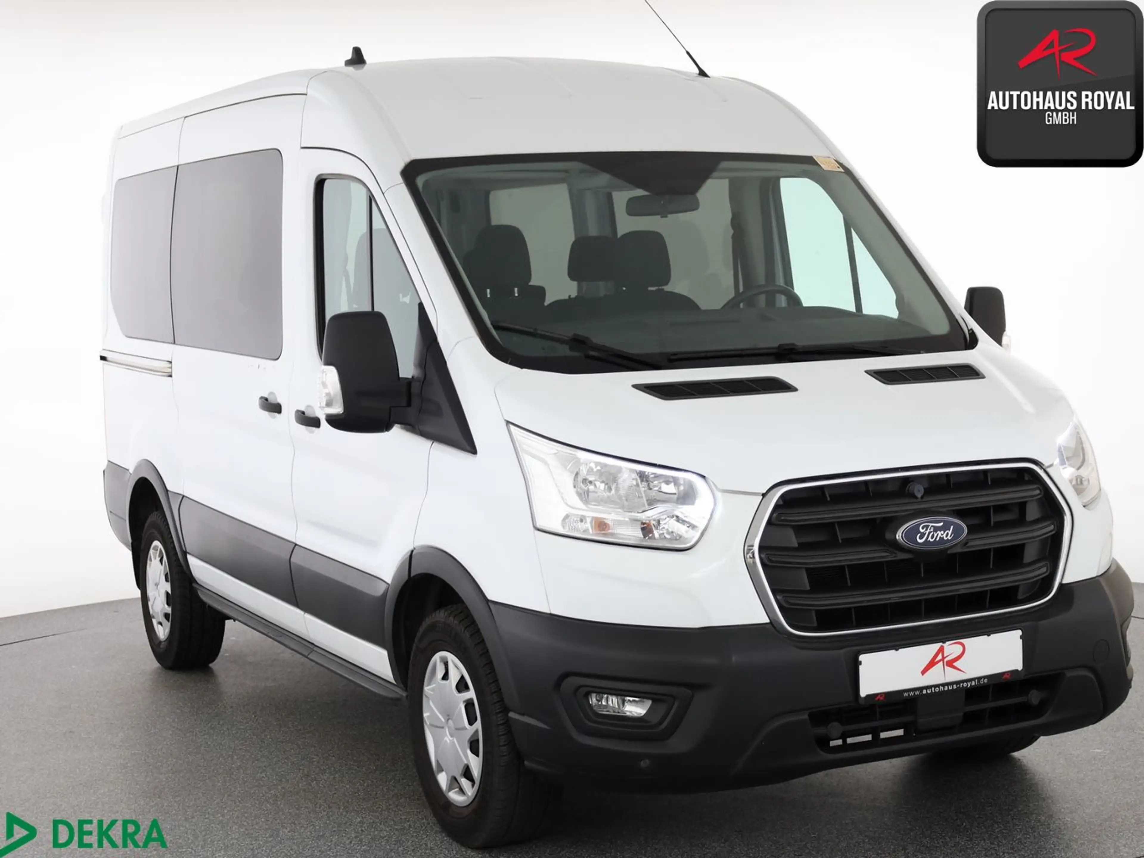 Ford Transit 2.0 TDCi L2H2 9 SITZE,1.HAND,KLIMA,PDC — photo 3