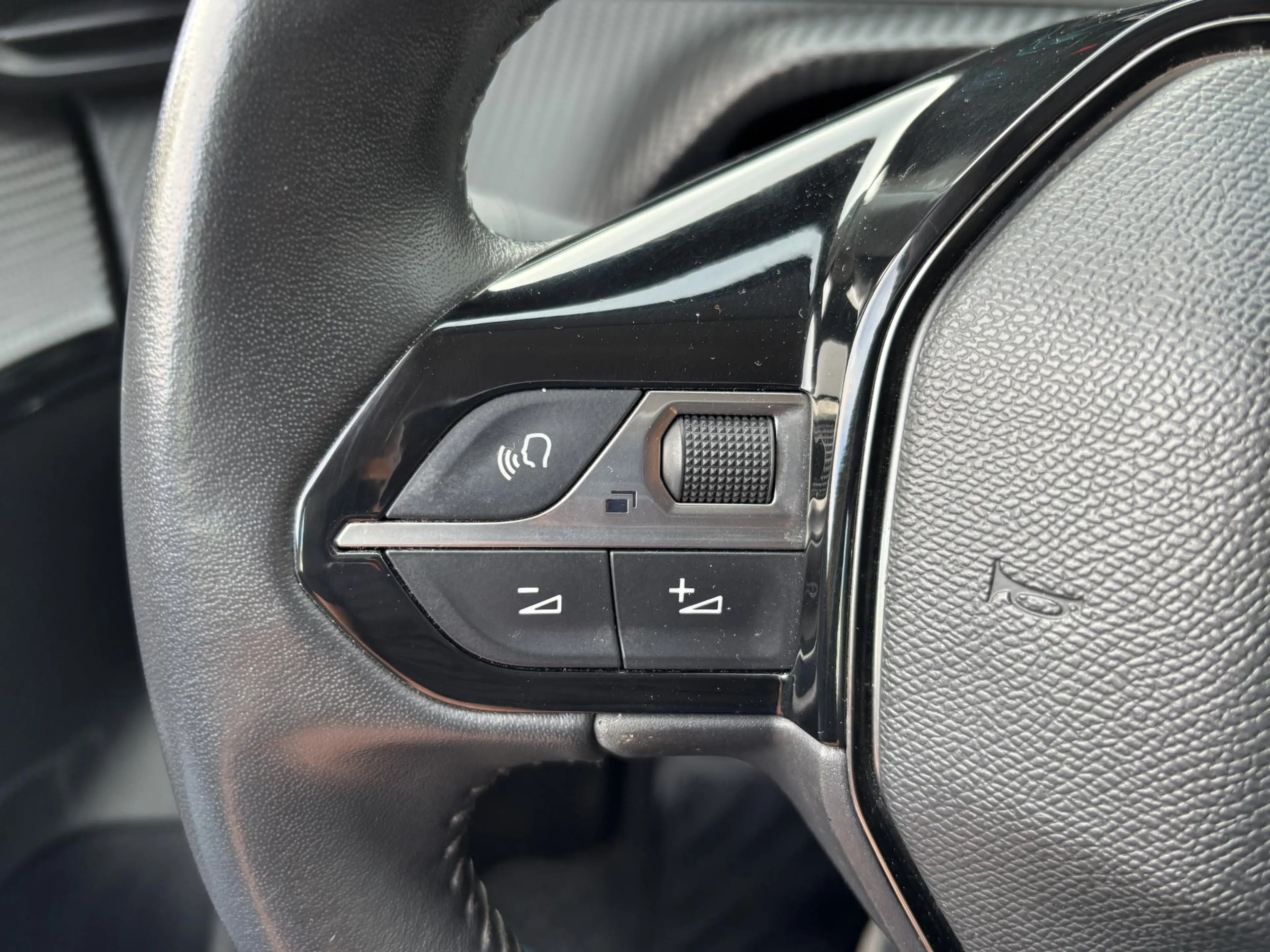 Peugeot e-208 EV Active Pack 50 kWh | 3-fase! | Rijklaar gelever — photo 13