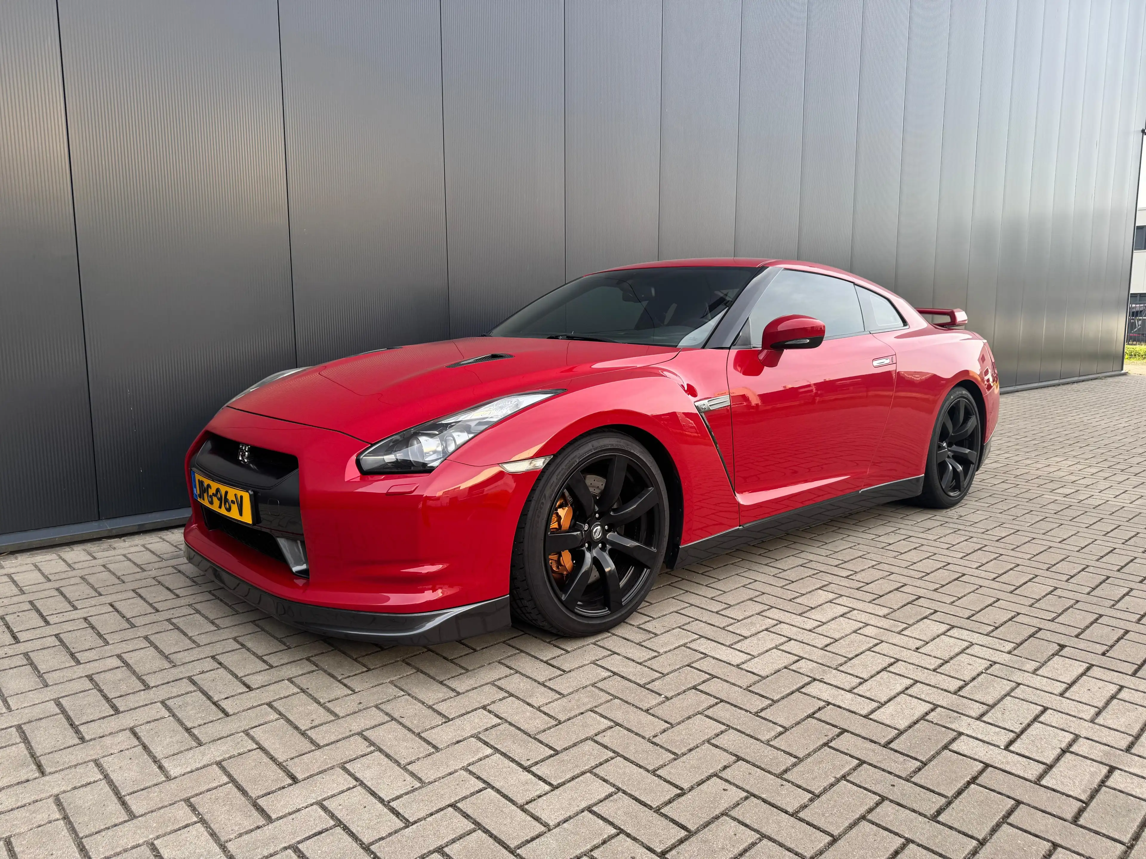 Nissan GT-R R35 Black Edition 3.8L V6 Bose Navi Bluetooth — photo 10