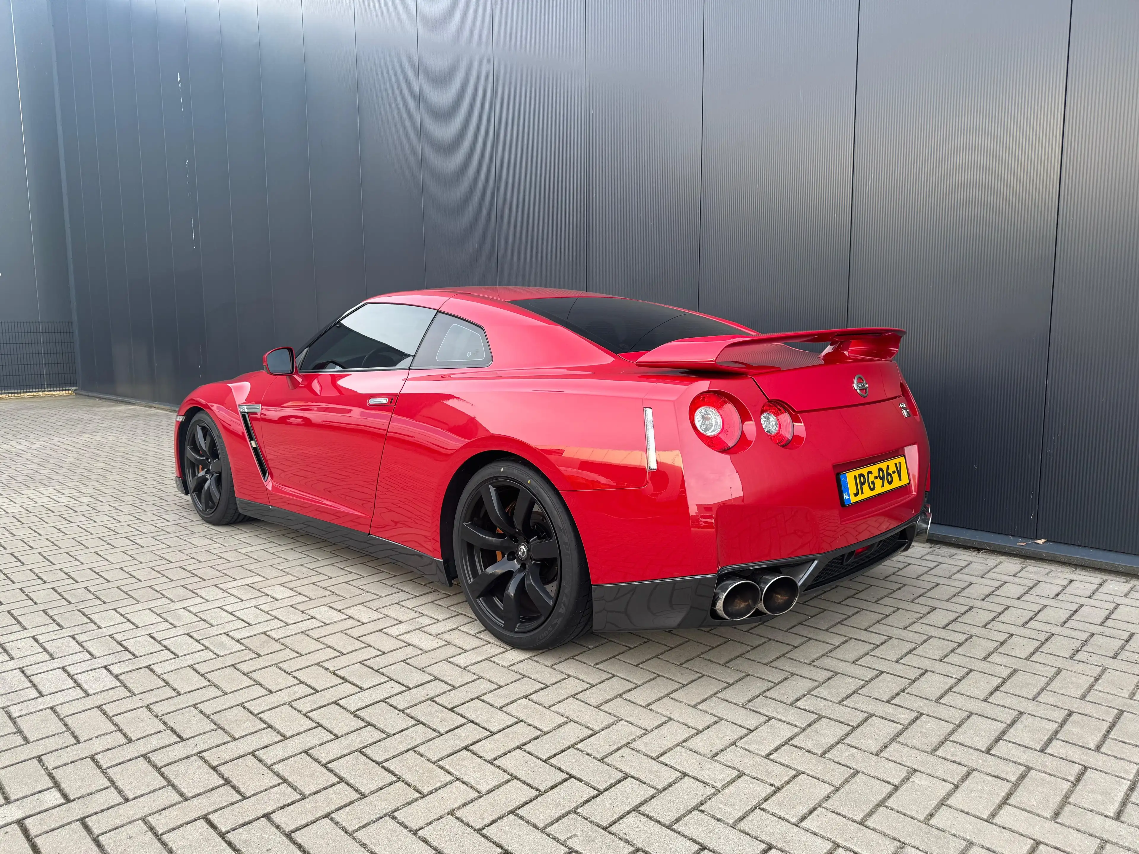 Nissan GT-R R35 Black Edition 3.8L V6 Bose Navi Bluetooth — photo 11