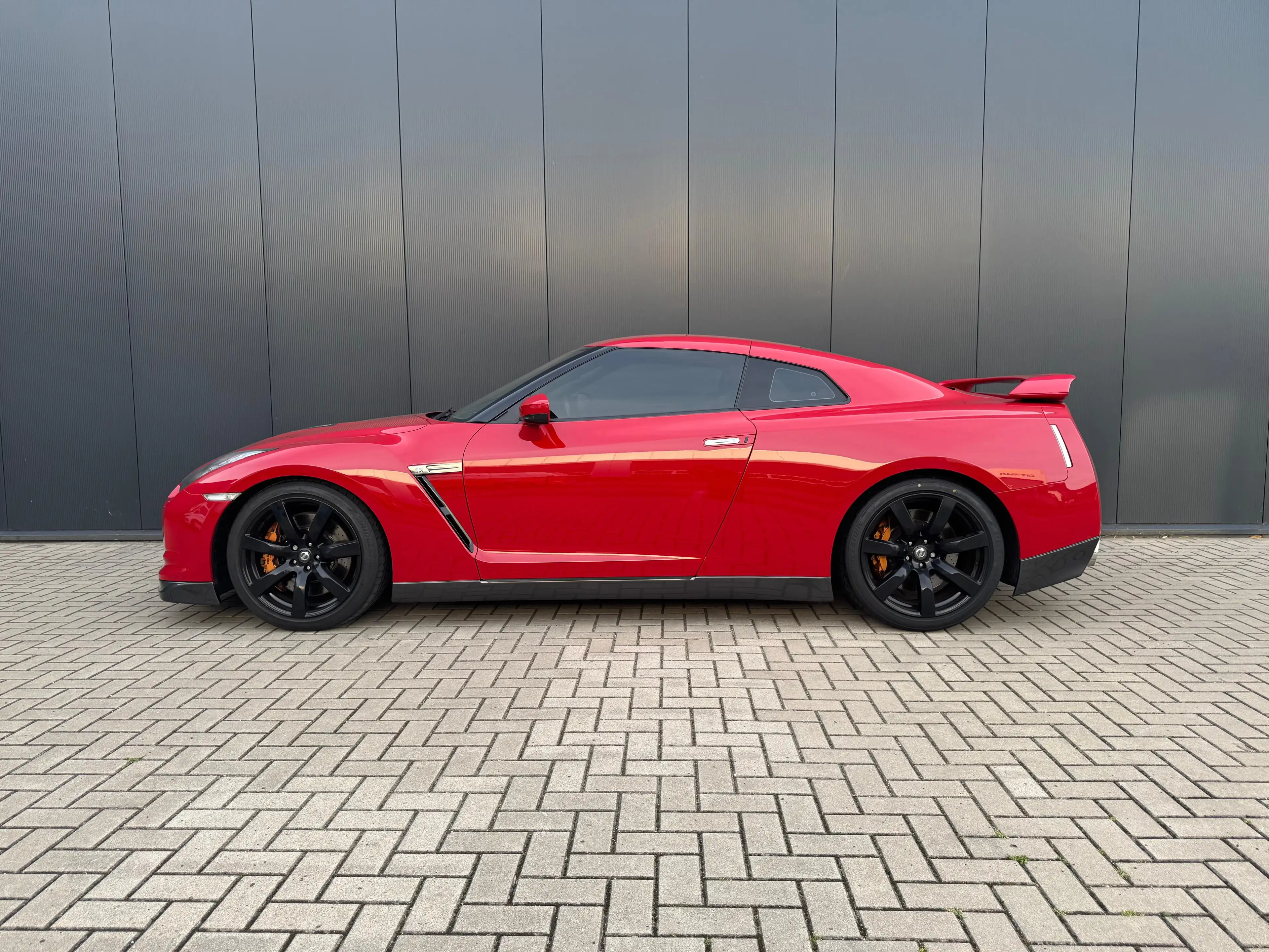 Nissan GT-R R35 Black Edition 3.8L V6 Bose Navi Bluetooth — photo 2