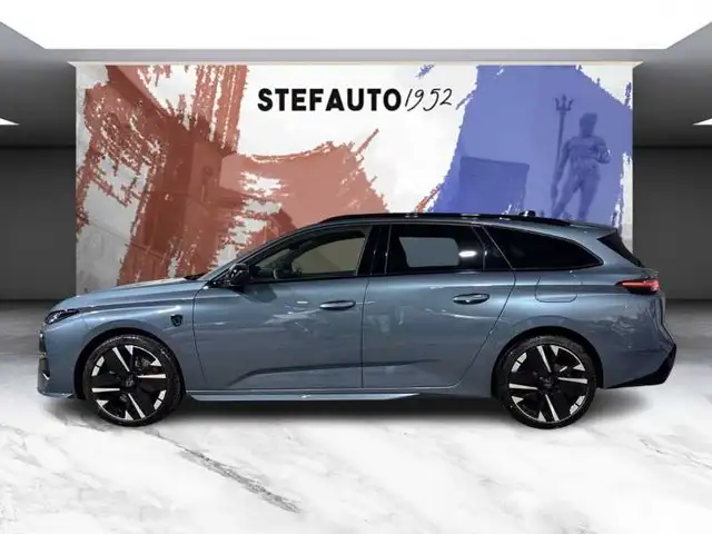 Peugeot 308 view 3
