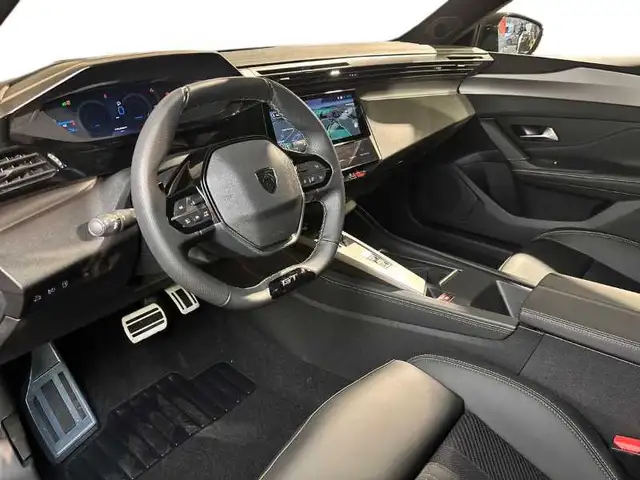 Peugeot 308 view 11
