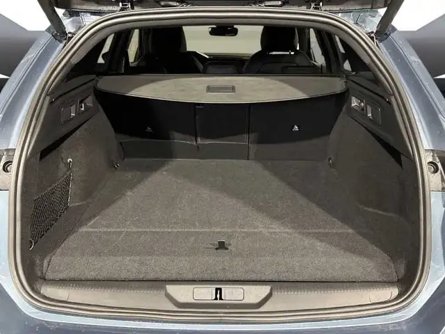 Peugeot 308 view 7