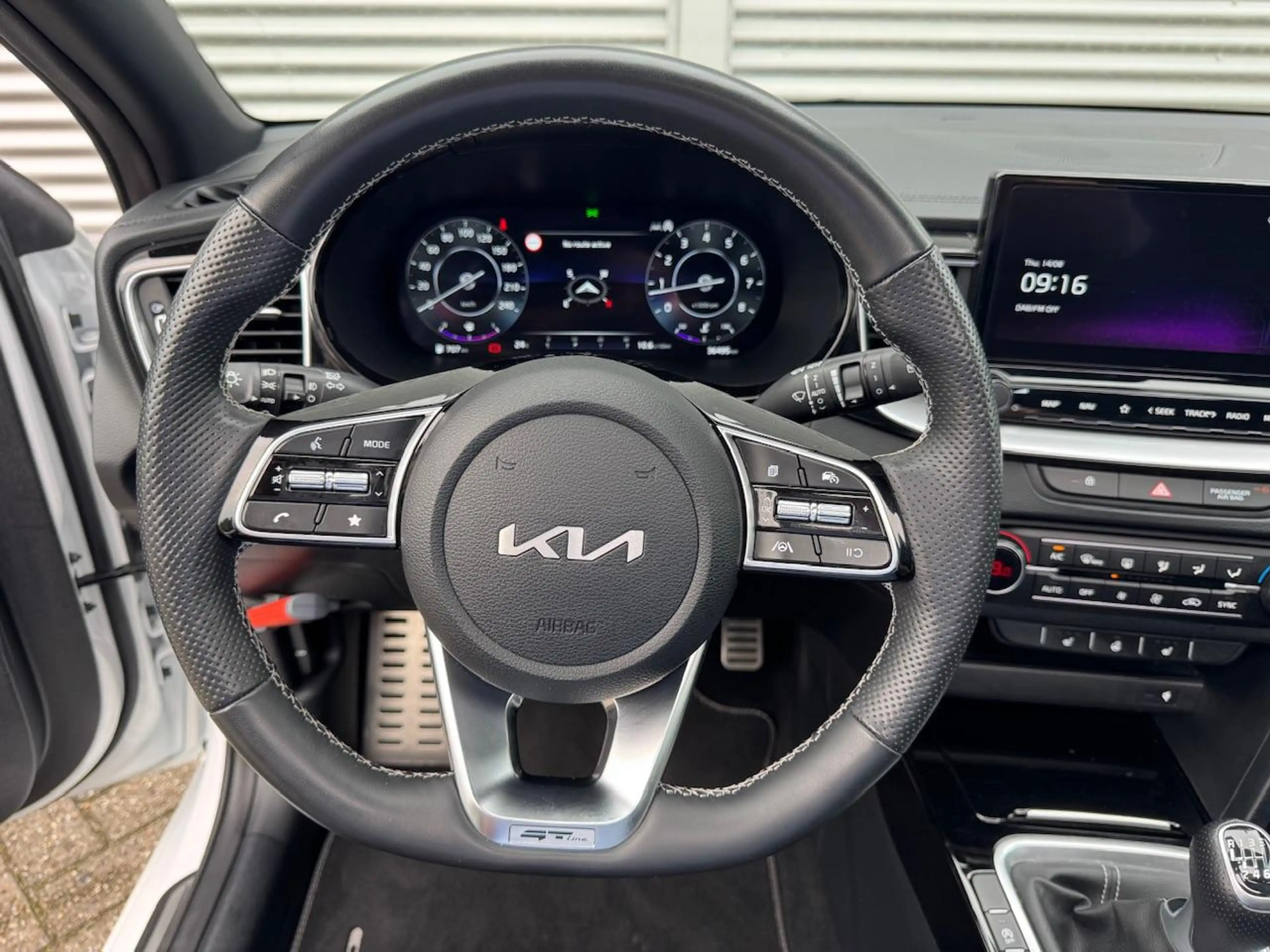 Kia Ceed SW / cee'd SW Sportswagon 1.5 T-GDi 140pk GT-Line | Schuif/Kante — photo 14