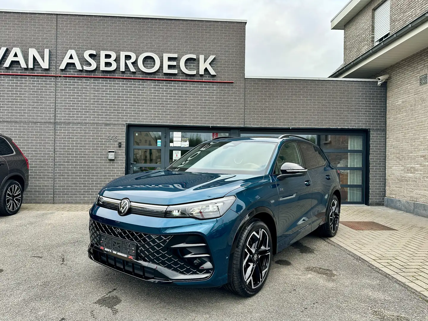 Volkswagen Tiguan Tiguan 1.5 eTSI DSG R-Line Hybrid*PanoDak FULL OPT Bleu - 1