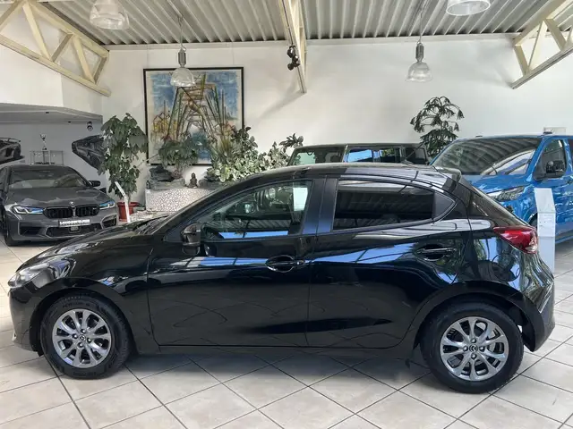 Mazda 2 view 7