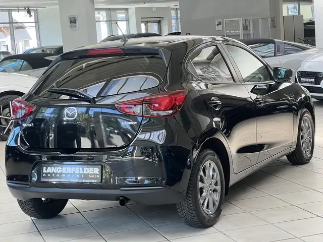 Mazda 2 view 3