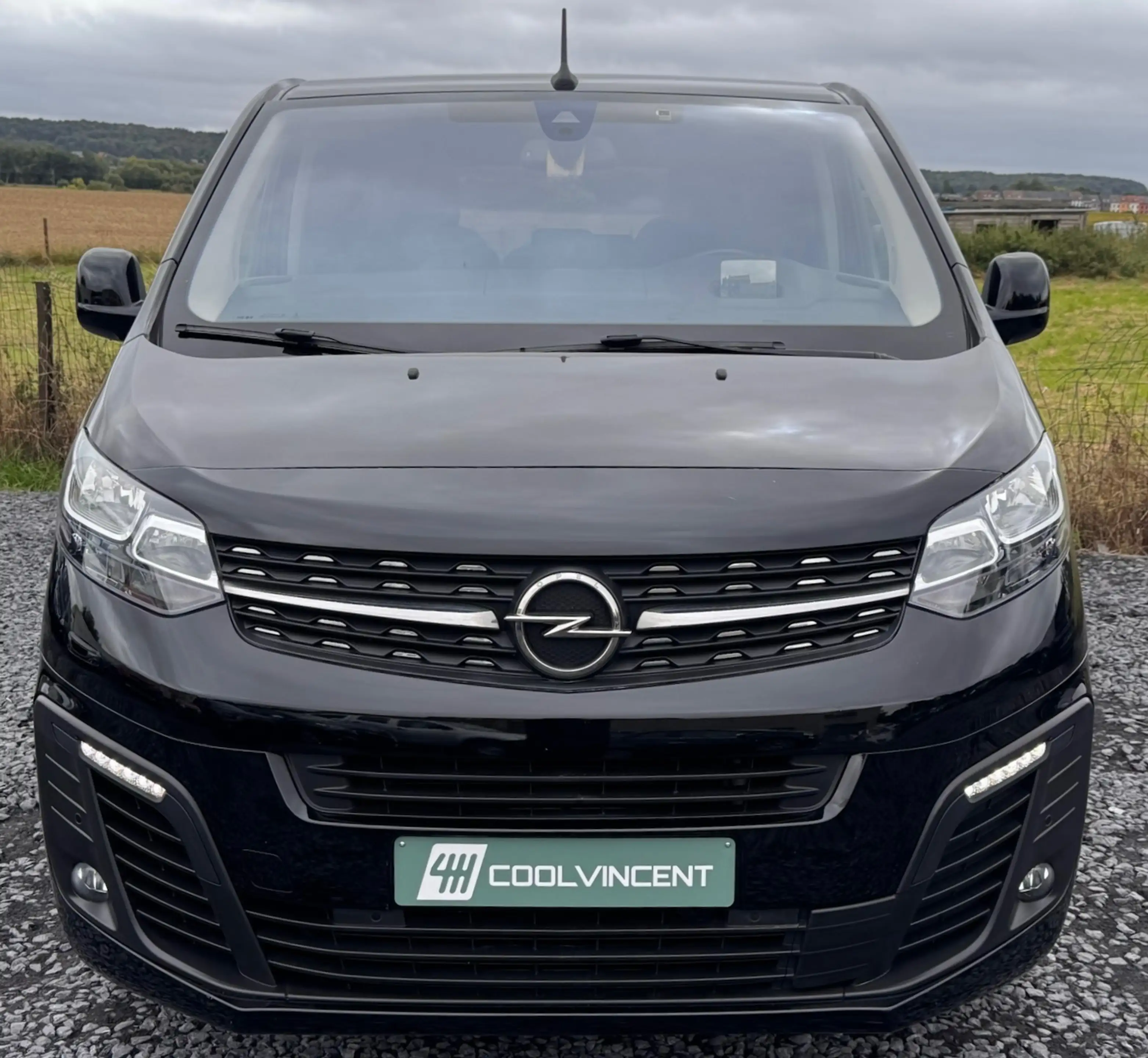 Peugeot Traveller 2.0 Turbo D - 8 PLACES - CarPlay - Sg chauffants — photo 2