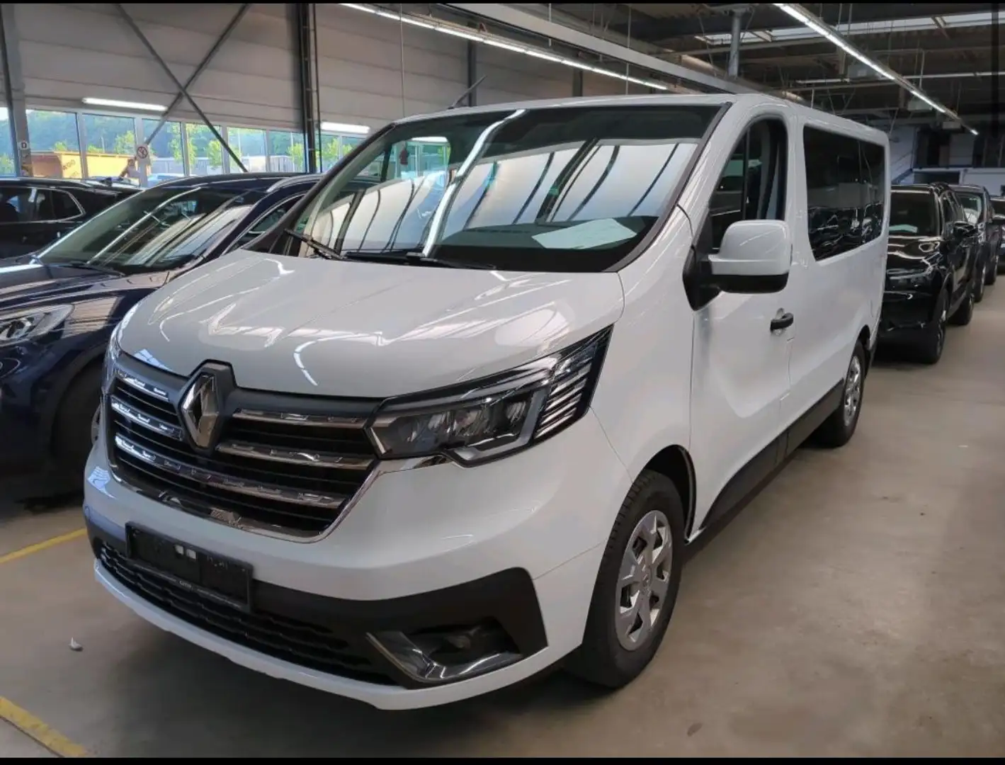 Renault Trafic Blue dCi 110 L1H1 LIFE KLIMA NAVI AHK 9SZ Weiß - 1
