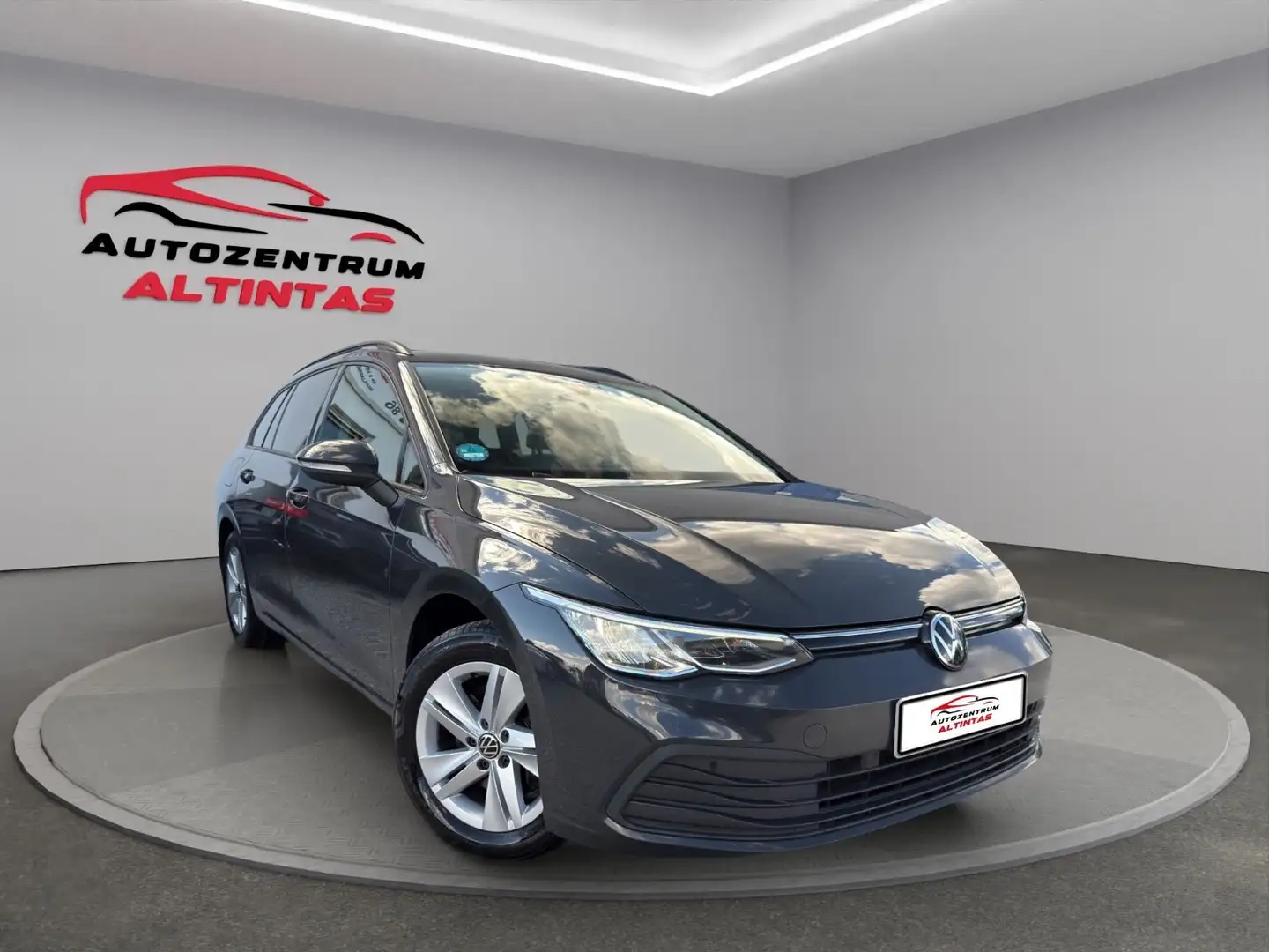 Volkswagen Golf VIII Variant Life*DSG*VIRTUAL*NAVI*LED*AHK* Grau - 2
