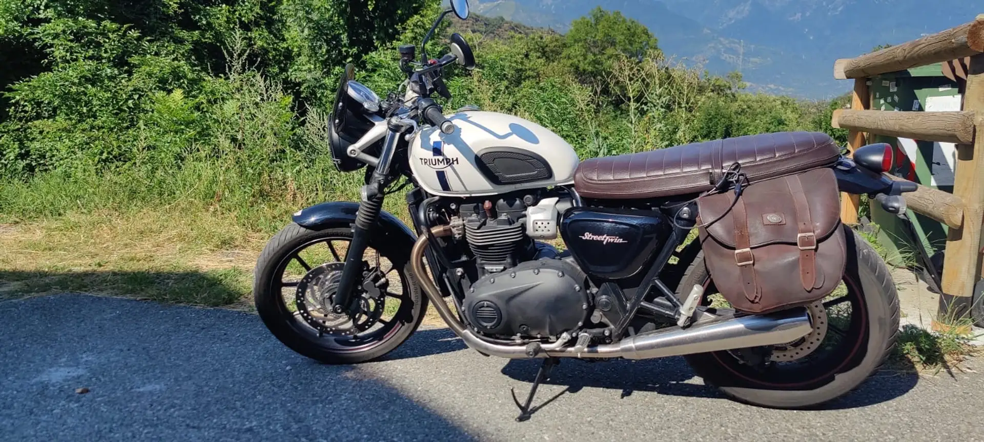 Triumph Street Twin Alb - 2