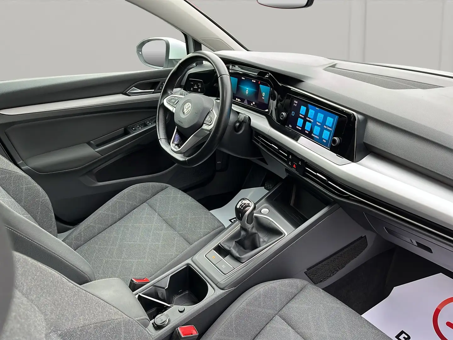 Volkswagen Golf 1.0TSI 110pk Black & White Edition | LED | Carplay Wit - 2