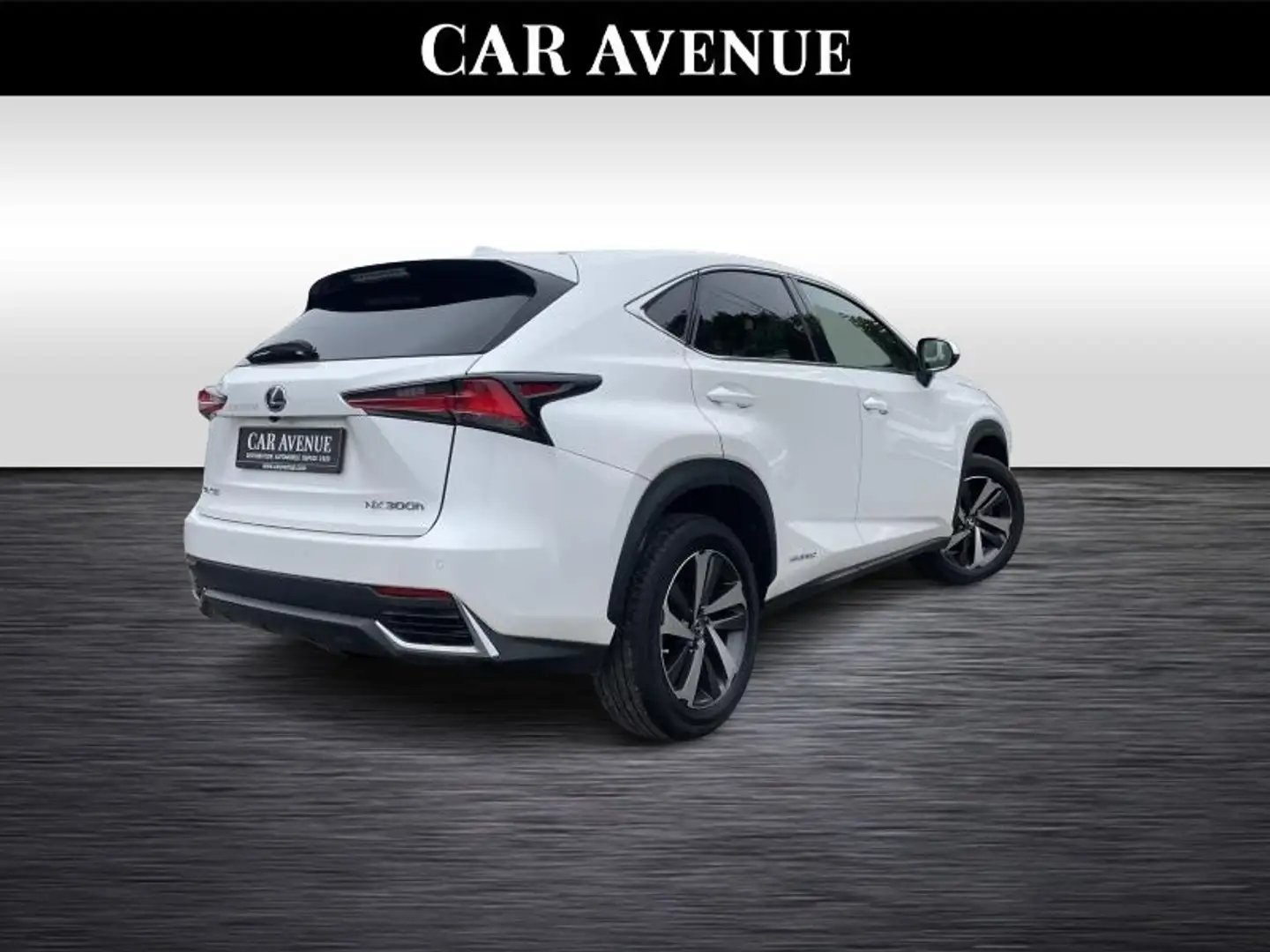 Lexus NX 300h Privilege Line Blanc - 2