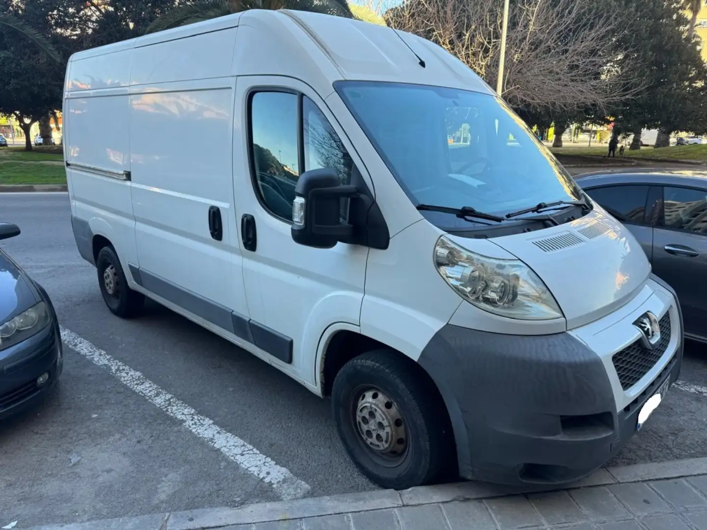 Peugeot Boxer Furgón 2.2HDI 335 L2H2 130 Blanco - 1