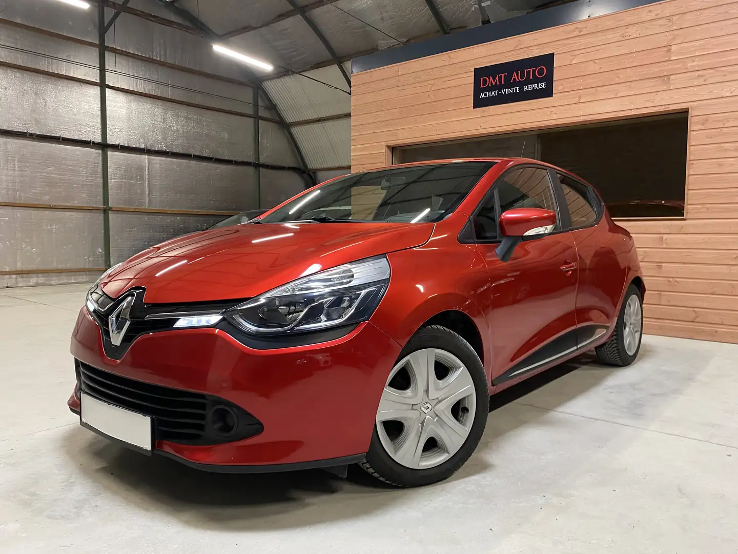 Renault Clio IV 1.2 16V 75 Zen - 2