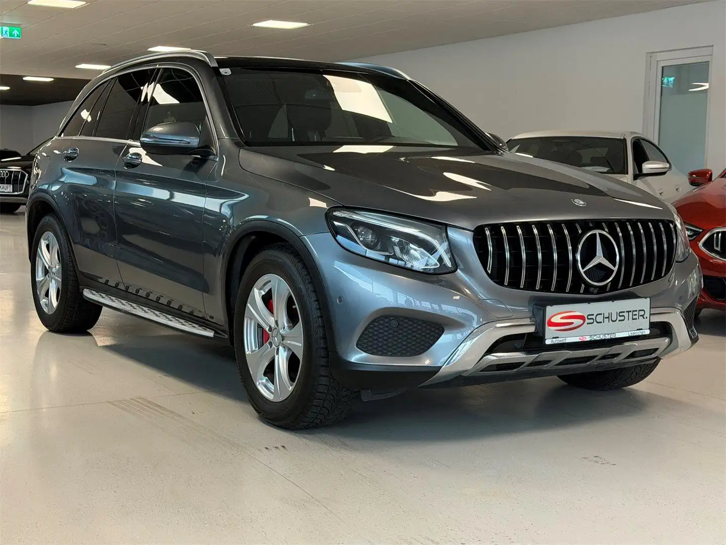 Mercedes-Benz GLC 250 d 4M AT *Top-Ausst.* NP 76* Grau - 1