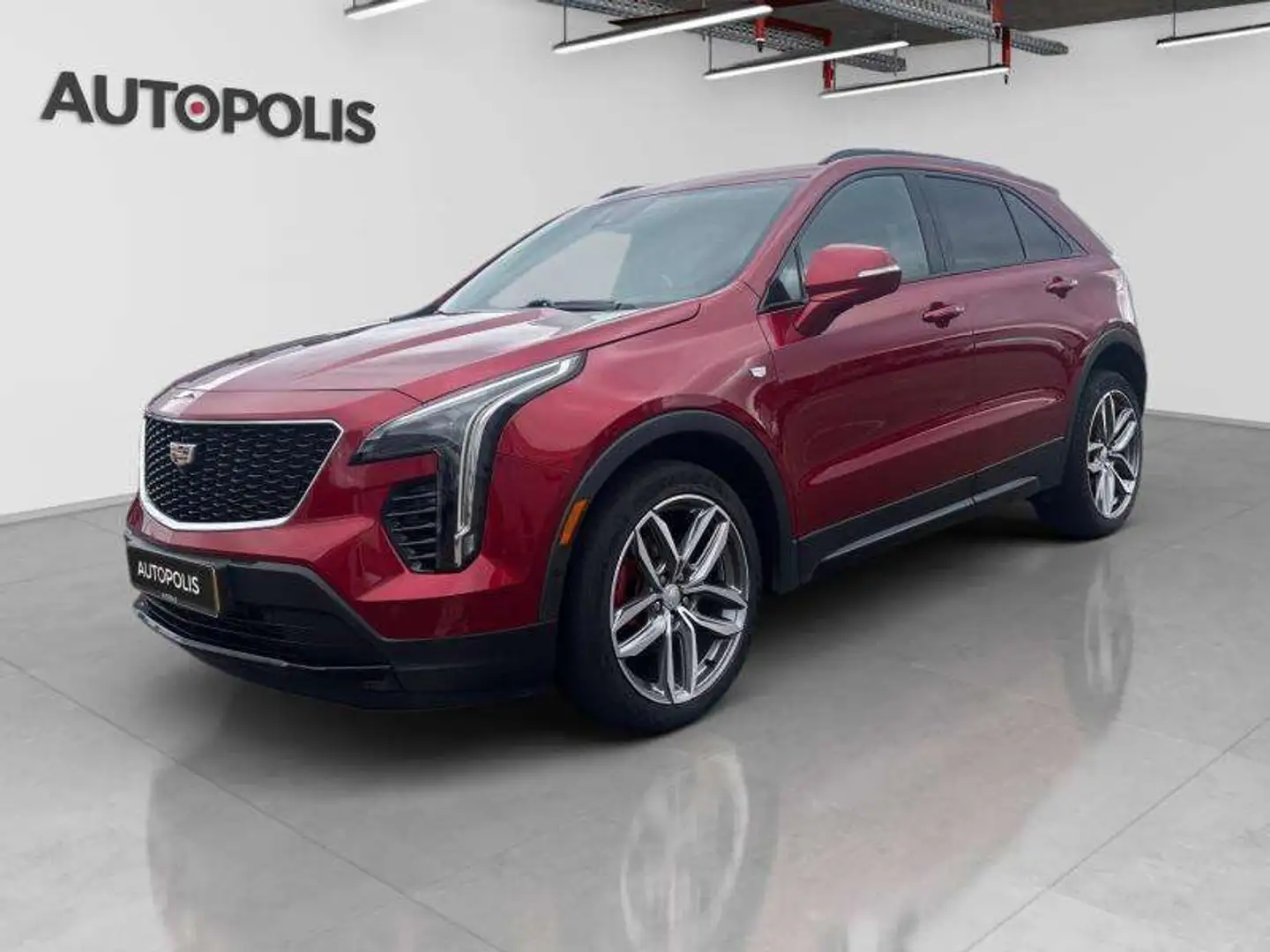 Cadillac XT4 2.0 SPORT 4WD Красный - 1