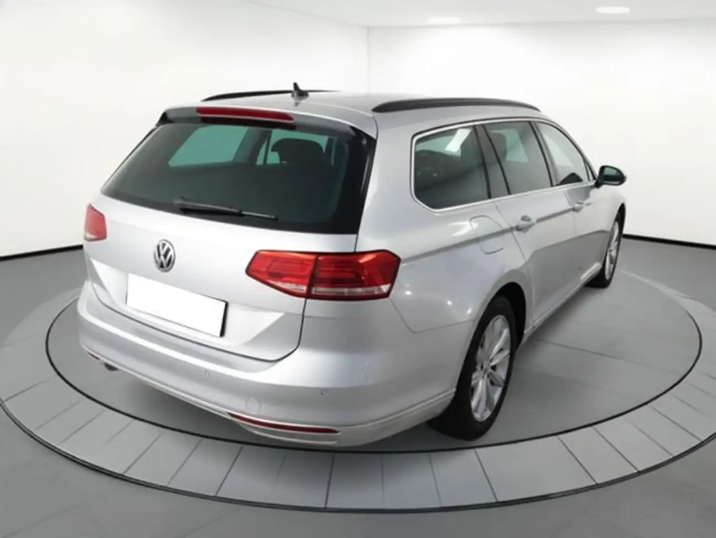 Volkswagen Passat Variant 2.0TDI Advance DSG7 110kW Grau - 2
