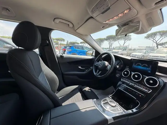 Mercedes-Benz C-Class view 15