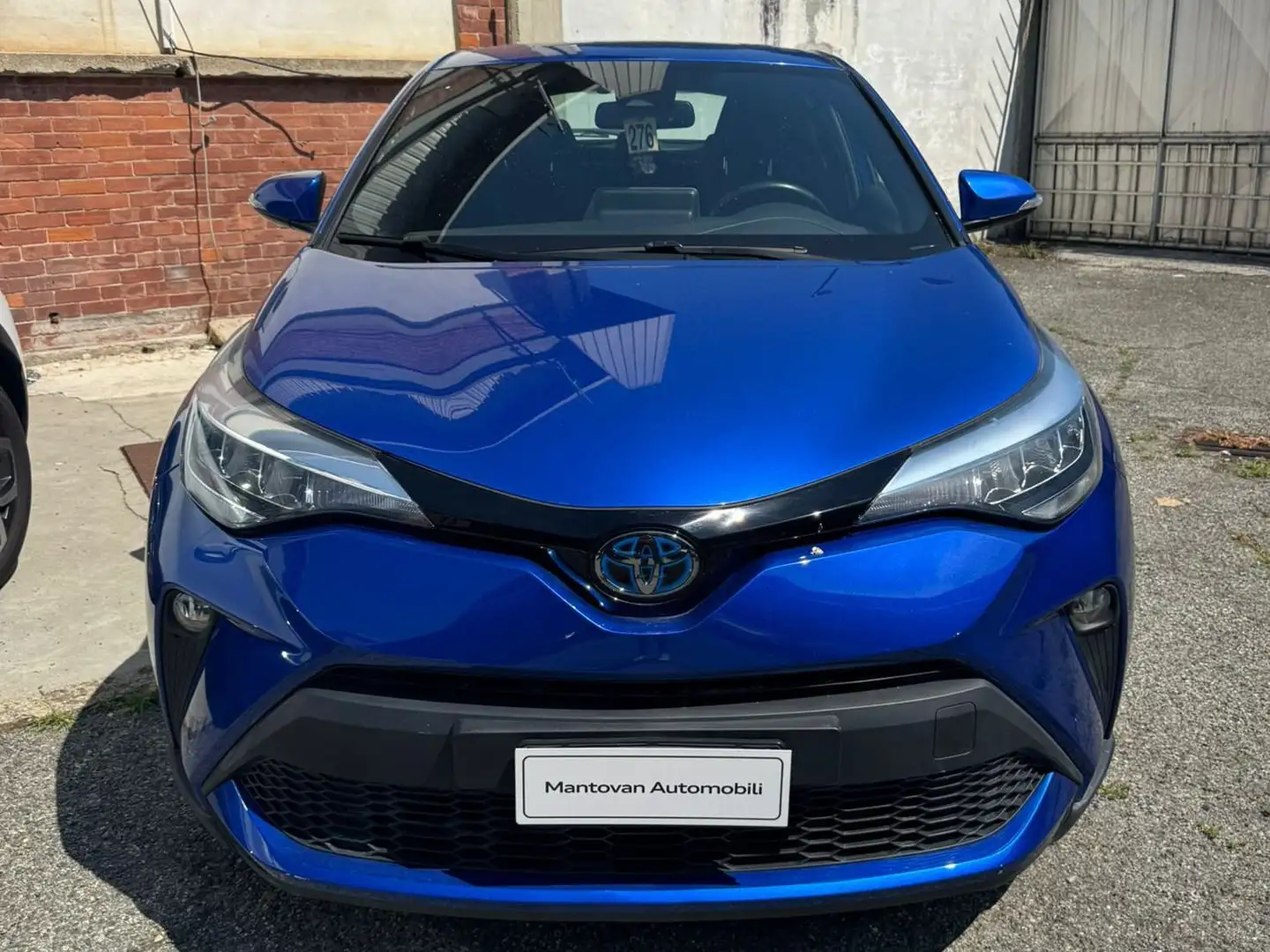 Toyota C-HR 2020 1.8h Active e-cvt Bleu - 2