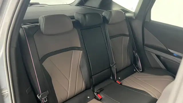 BMW iX3 50 xDrive Ansicht 6