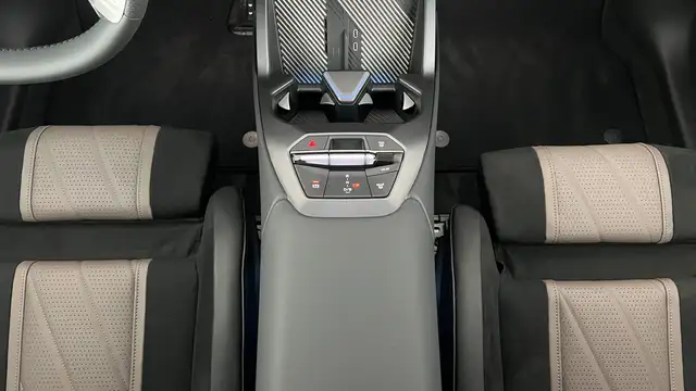 BMW iX3 50 xDrive Ansicht 11