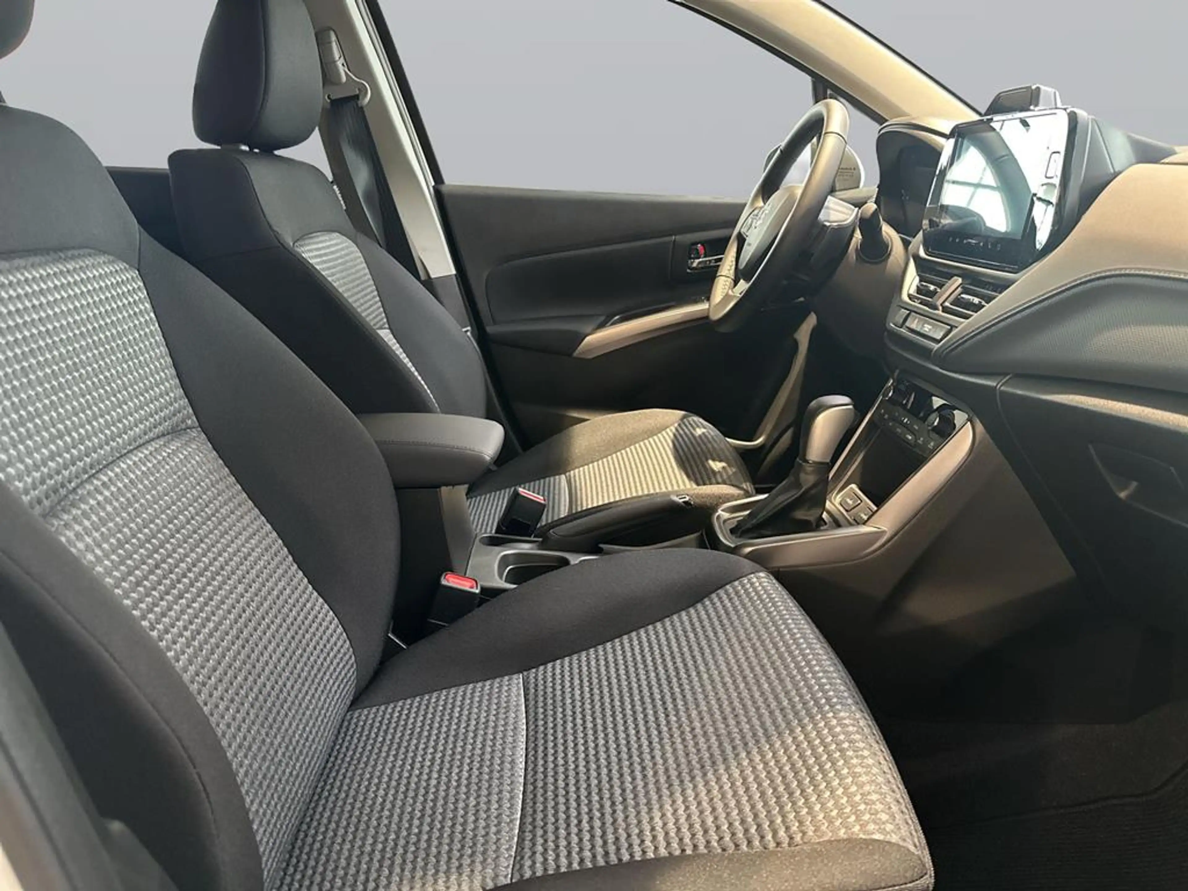 Suzuki SX4 S-Cross 1.4 BOOSTERJET HYBRID AT Comfort — photo 11