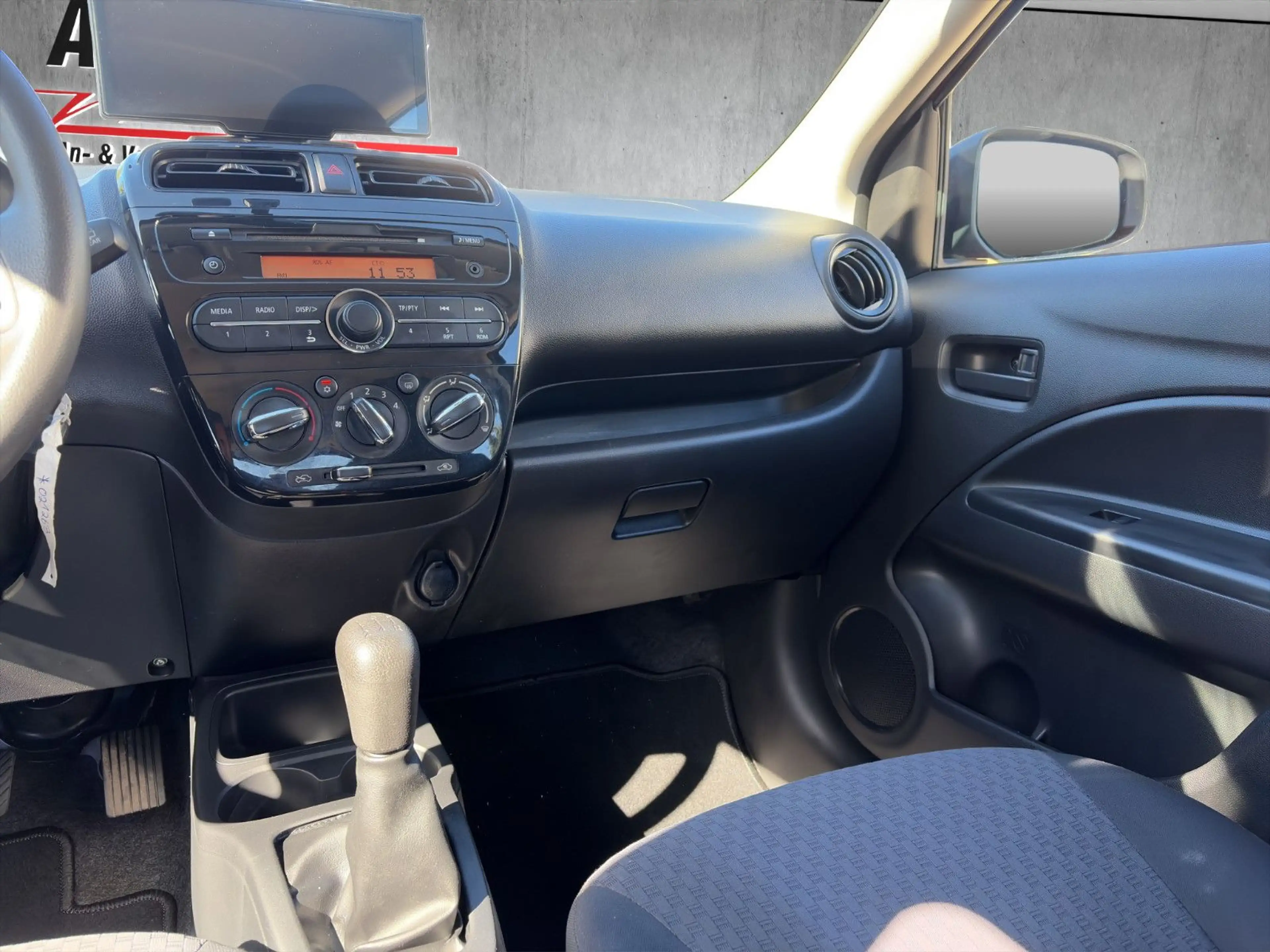 Mitsubishi Space Star Diamant Edition KLIMA/USB — photo 15