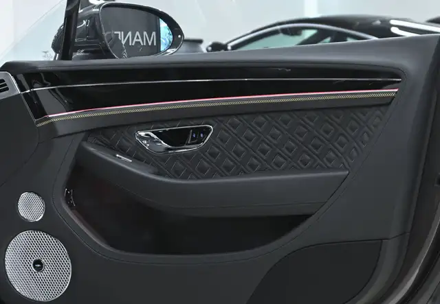 Bentley Continental Continental GT W12 Mulliner !! Centenary !! Ansicht 6