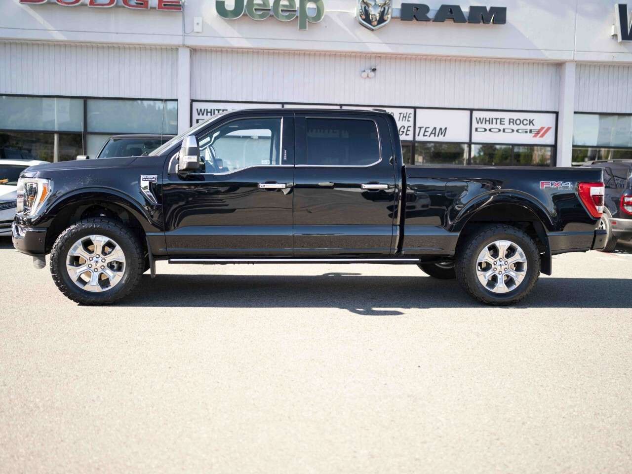 2023 Ford F-150 Platinum 4WD SuperCrew 6.5' Box — снимка 1