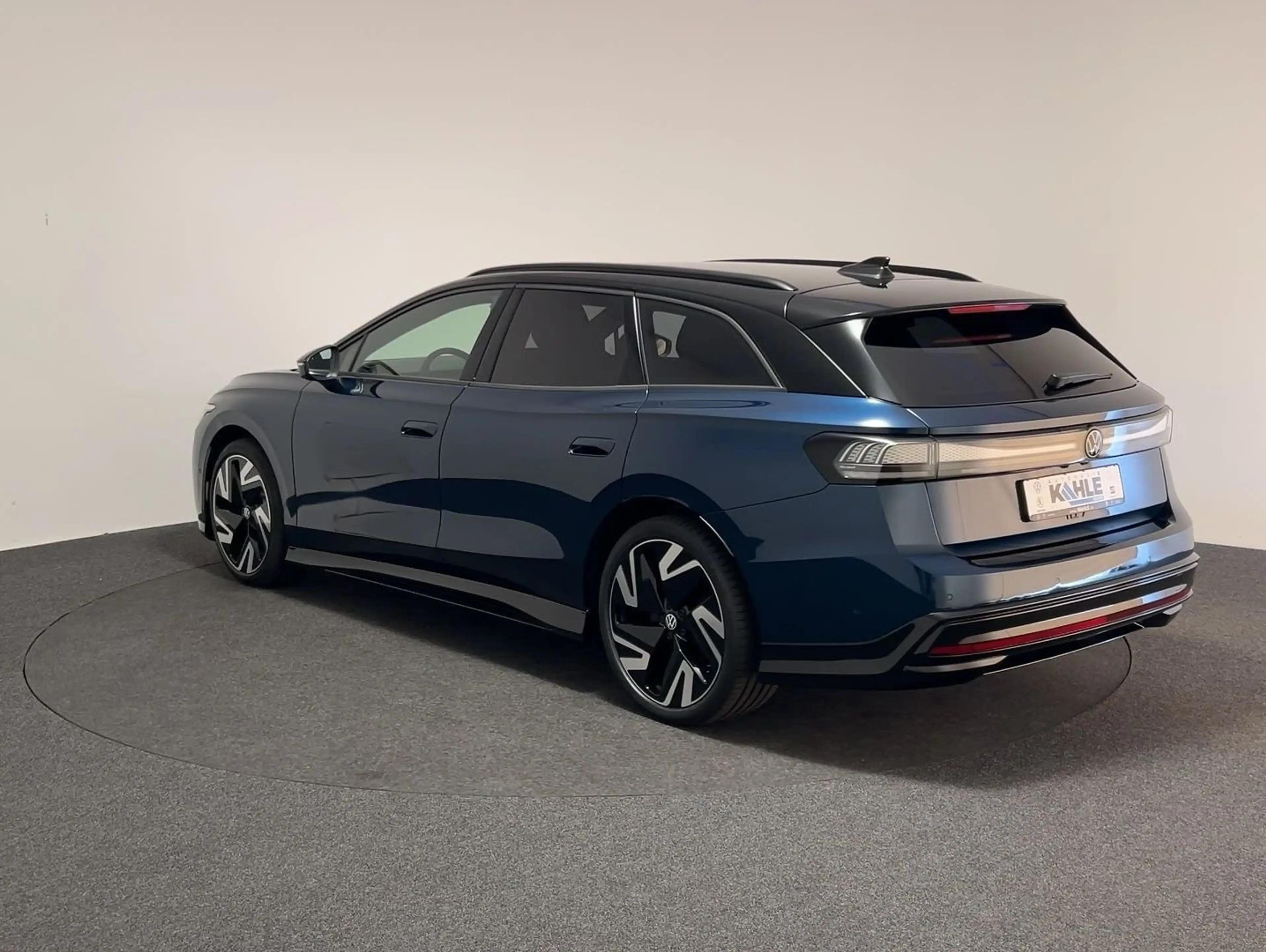 Volkswagen ID.7 Tourer Pro S 86 kWh CarPlay Black Matrix — photo 3
